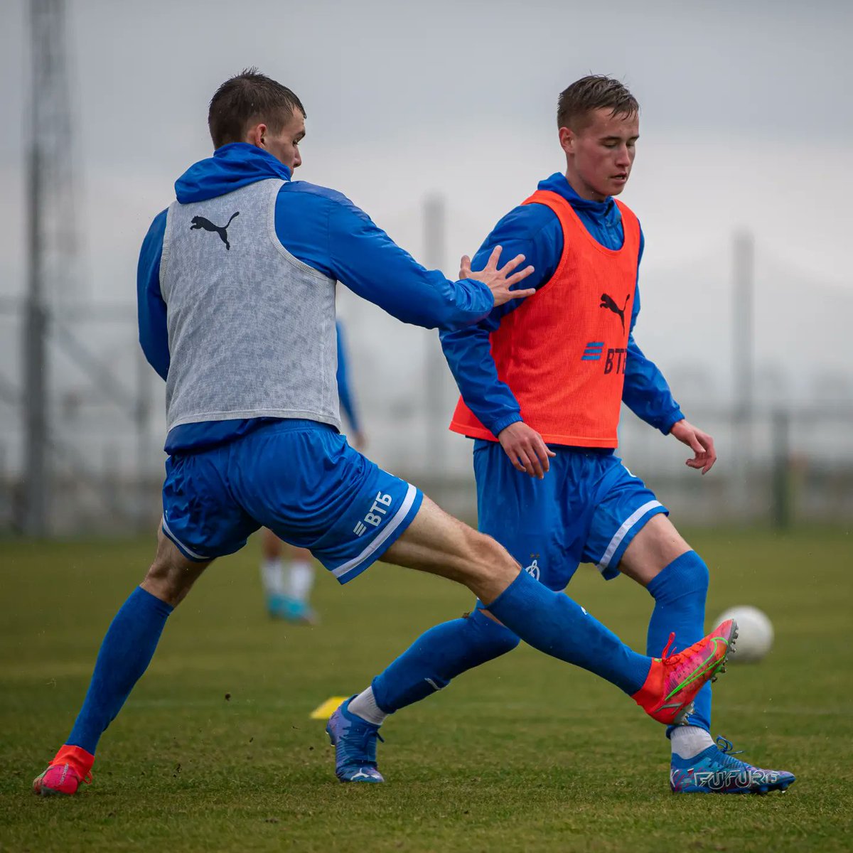 fcdynamo2's tweet image. ⏱ Разминка перед #Динамо2Динамо2Тб. Начинаем!
⠀
#Динамо2 #ДинамоМосква