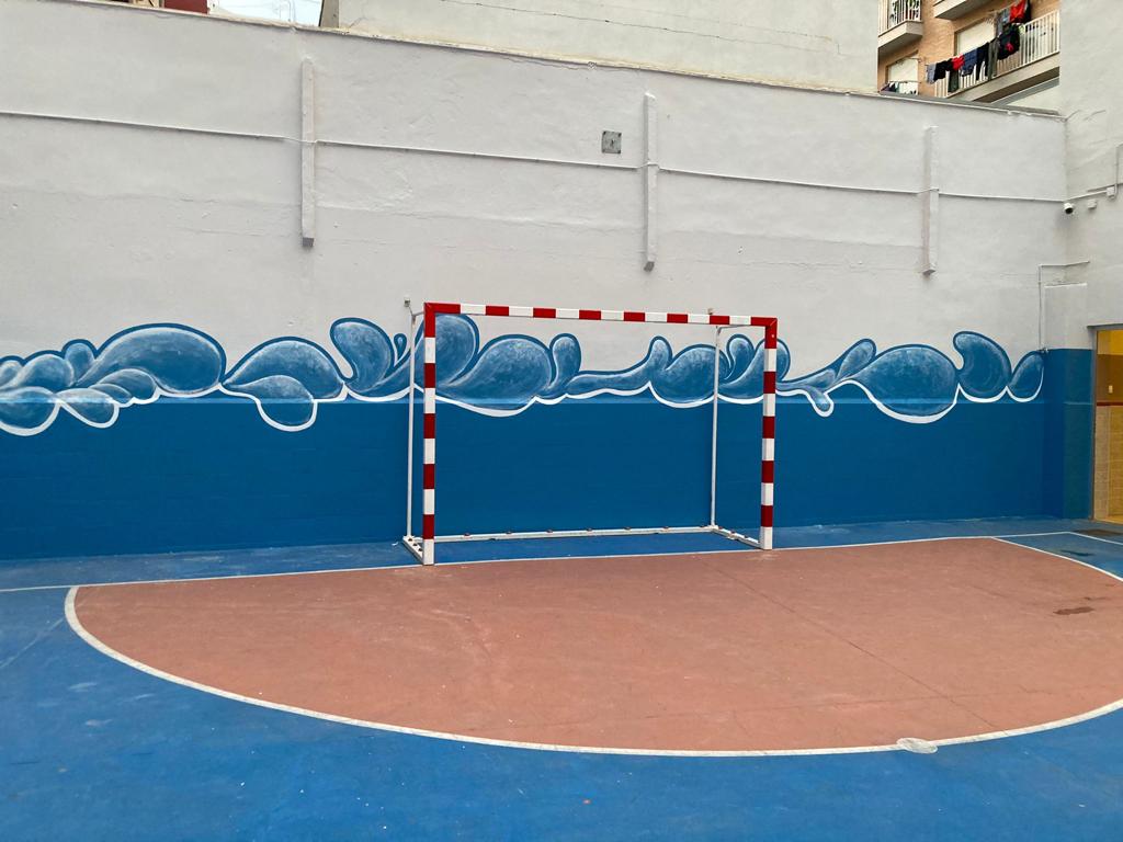 IvivaDeportes's tweet photo. 👉 No solo disponemos de todo el material deportivo necesario para cualquier modalidad, también disponemos de un SERVICIO DE PINTURA DE ESPACIOS DEPORTIVOS como este, con obras de arte como esta... ¿os gusta? Pintamos patios y pistas polideportivas. https://t.co/iSMJq8VZl5