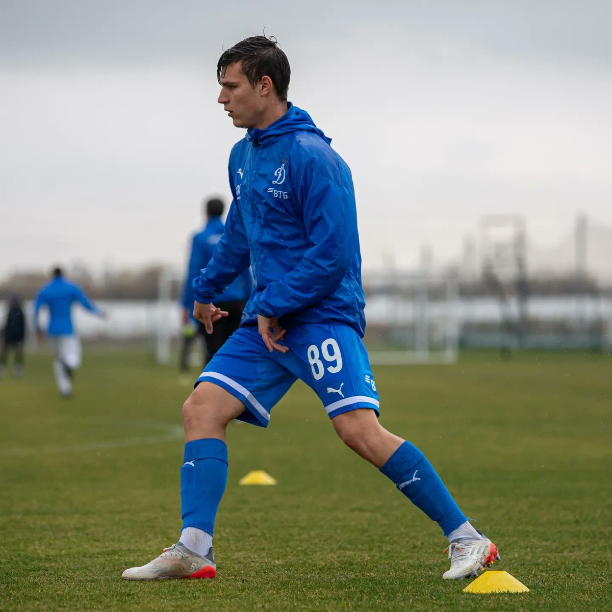 fcdynamo2's tweet image. ⏱ Разминка перед #Динамо2Динамо2Тб. Начинаем!
⠀
#Динамо2 #ДинамоМосква