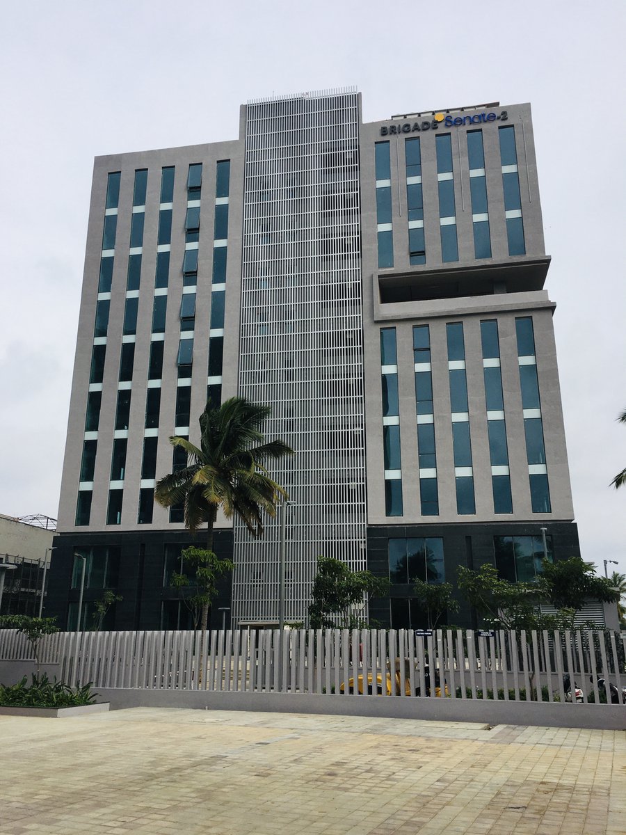 media_edifice's tweet photo. Today, we highlight the latest addition to the corporate landscape of #Bengaluru, the #Brigade Senate, designed by #EdificeConsultants.
A pathway through the 2 buildings serves as a pedestrian axis & as a lively recreational space for the users of the office.
#BuildingForIndia https://t.co/HDJnHDDXwQ
