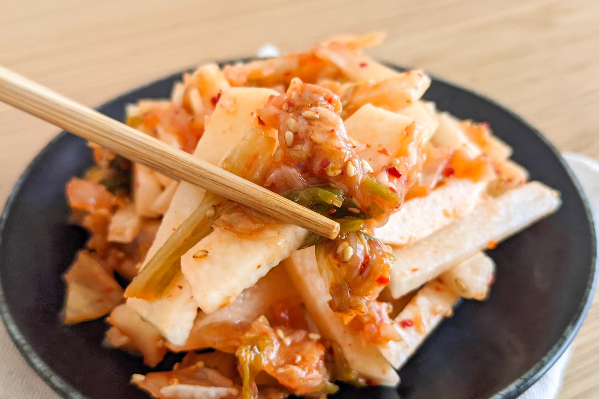 シャキシャキ食感の長芋とキムチの組み合わせでお箸が進みそう！作り方も簡単な「ナムル」レシピ！