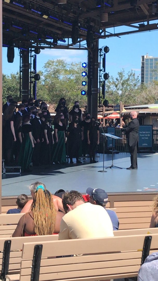 LkOrionHS's tweet photo. Last weekend our band and choir performed at Disney Springs. Thank you for showcasing our students’ talents around the nation @lodragonbands &amp; @LOChoir. #AlwaysLakeOrion https://t.co/oaZTzvHqxv
