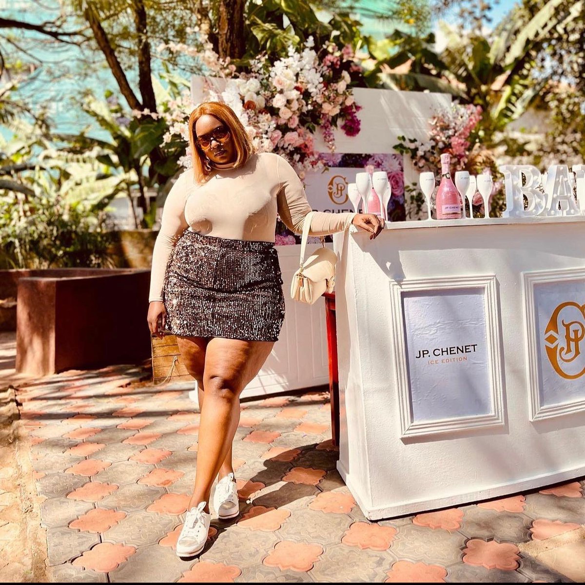 pffest's tweet photo. Our #WCW, the beautiful and stylish Nyonyozi Prim. A content creator and plus size model from Uganda.
.
Follow her on Instagram @nyonyoziprim💕
.
.
.
#pffest #plusfashionfestival #plusizefashion #plussizebeauty https://t.co/8S29LznD2T