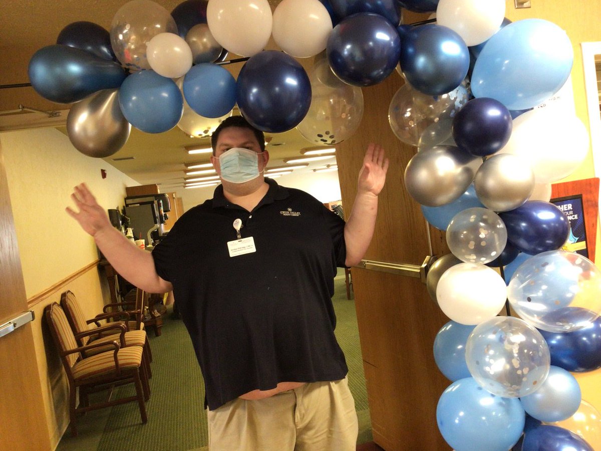 OwenValleyHC's tweet photo. Happy Theme Week! Decorations for The Snowflake Ball are underway. We are excited for a fun filled week😁 https://t.co/0tLmwwo1mr