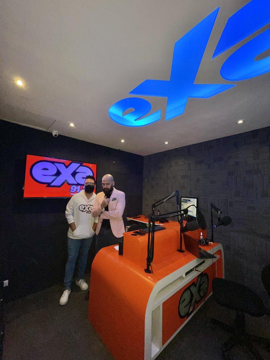 Turrón y Cosme te esperan en “La Hora De Las Bonitas AM”, 🎙😎 

Escúchalos por el 91.3 de exa y online por miradio.com.sv 
<a href="/elturroncito/">EL TURRÓN</a> <a href="/gocosme/">Diego Cosme 🐾</a>