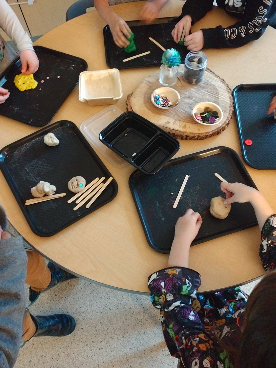 NaturallyKinder's tweet photo. When you read Claymates by @devpetty and suddenly feel inspired to create 🤗 #Kindergarten  #iteachK #reggioinspired @ReadingCSD https://t.co/nu9i5C1Z84