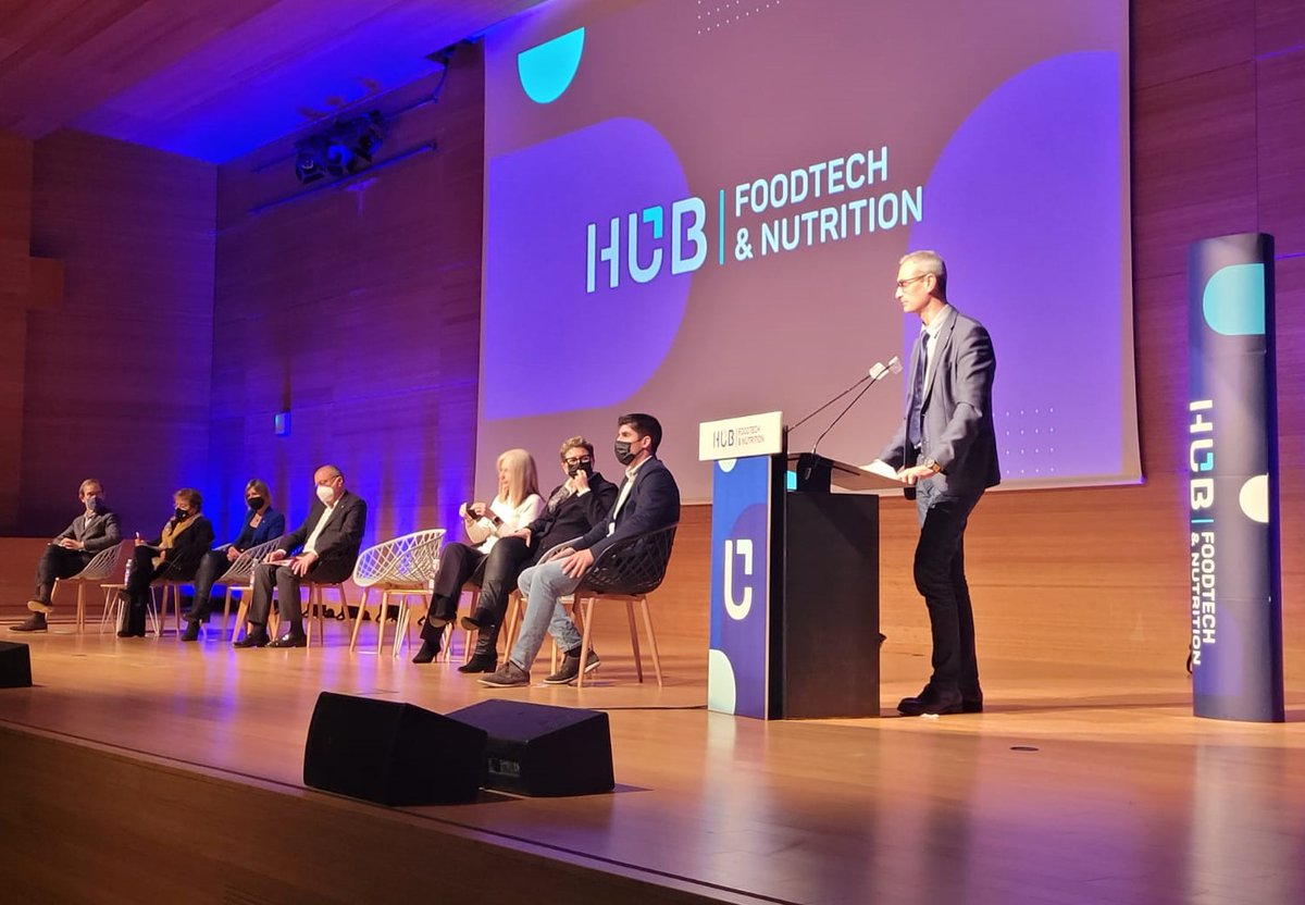 tic's tweet photo. 📸Neix el HUB Foodtech &amp; Nutrition, amb @RedessaReus @Dipta_cat @universitatURV @Eurecat_news i @TICSud 

🗣️@davidferrerc: “Les TIC són palanca de transformació del sector agroalimentari. A @tic apostem per la transformació i per aquest projecte, que n'ha de ser punta de llança.” https://t.co/JH8nW9dT5R