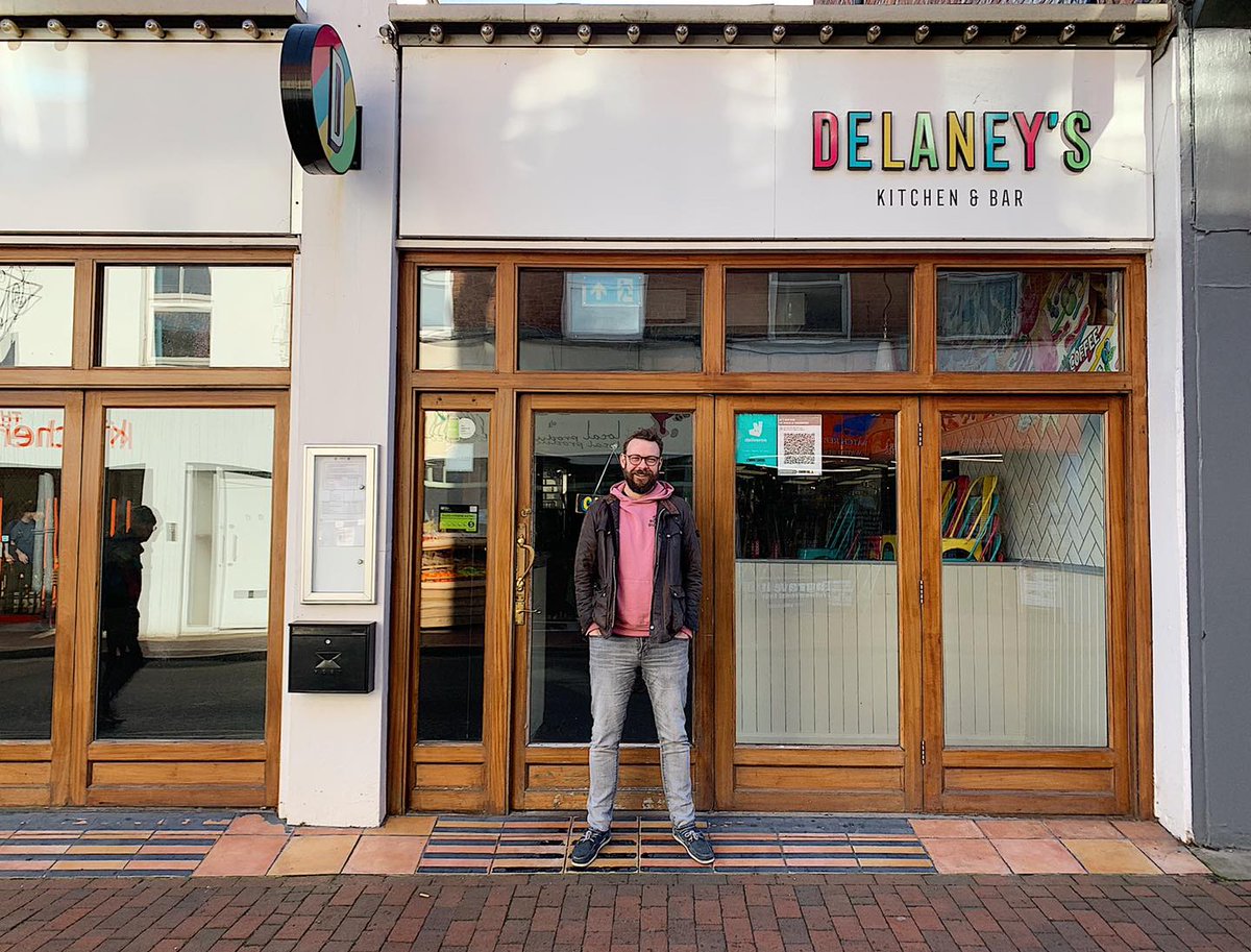 thetncard's tweet photo. Burgers on @CamdenRoadTW? Yes please! With Ed and Rosie #Delaneys now focusing on their food truck, it's brilliant to learn that our friend and TN card partner Richard #roddyburger is putting roots down with the opening of his 1st restaurant this Easter. https://t.co/ohaBSUZ9XZ https://t.co/JVYkKsJTmb