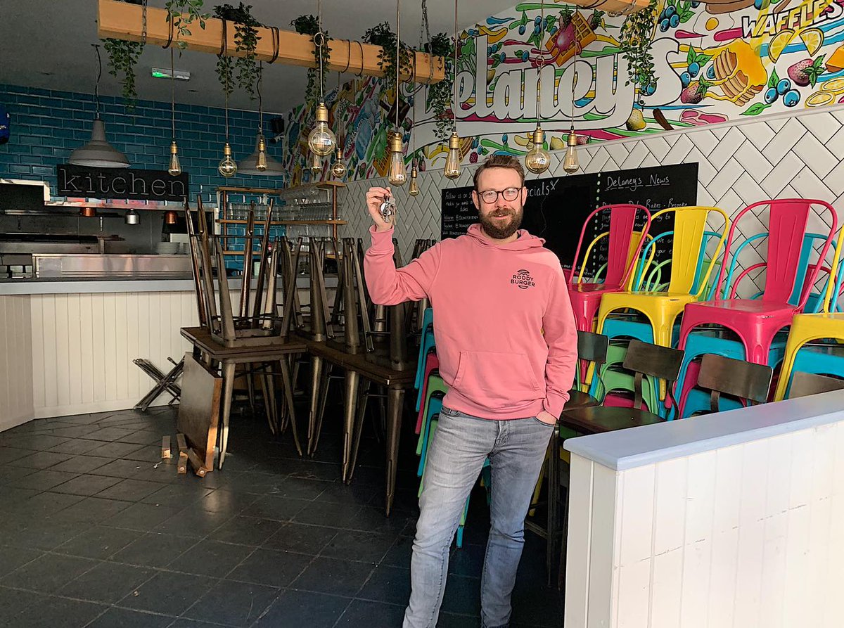 thetncard's tweet photo. Burgers on @CamdenRoadTW? Yes please! With Ed and Rosie #Delaneys now focusing on their food truck, it's brilliant to learn that our friend and TN card partner Richard #roddyburger is putting roots down with the opening of his 1st restaurant this Easter. https://t.co/ohaBSUZ9XZ https://t.co/JVYkKsJTmb