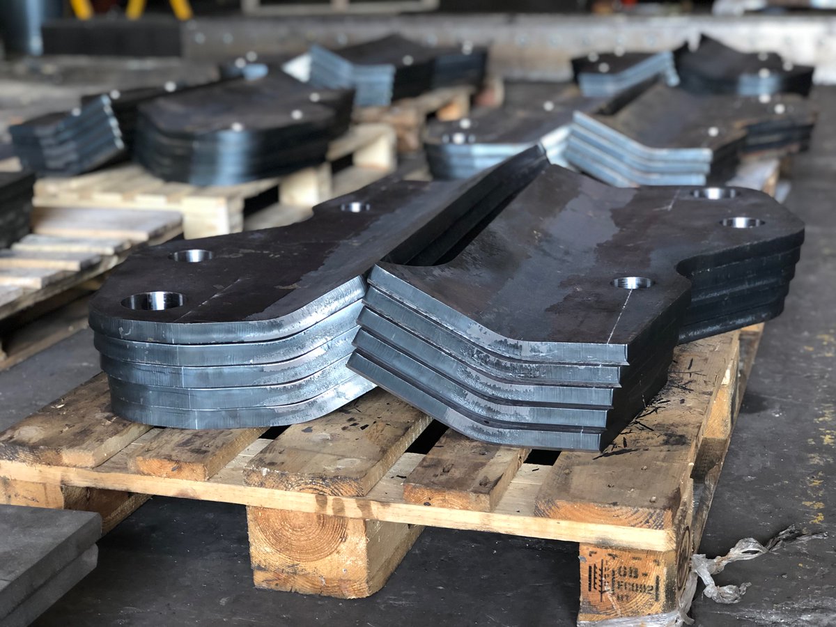 AngleRingCo's tweet photo. Hereβs a job we've done for a #construction equipment manufacturer, taking their 940mm long by 25mm thick free issue flat plate and pressing them to an internal radius of 28 degrees.
Read more about what we can do with our #PressBraking machinery here β¬οΈ
https://t.co/o1vqARax5p https://t.co/Sh2MgTilRp
