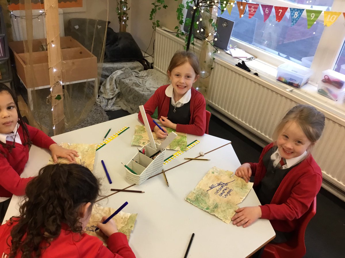 HolyFamilyRead's tweet photo. Year One have made fabulous maps of Christopher Columbus’s Voyage to the Americas 😀 https://t.co/oA6YV4FgVM