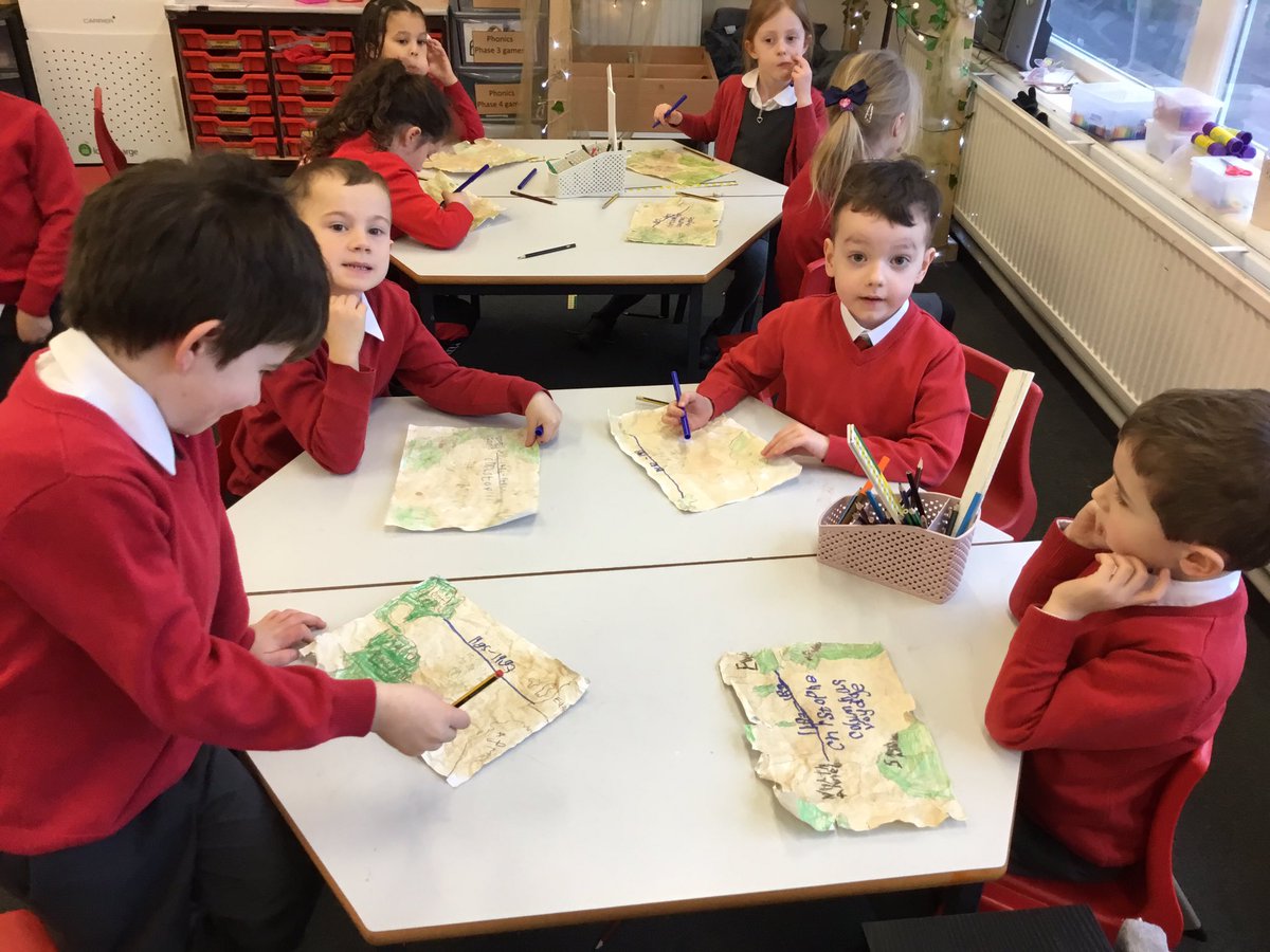 HolyFamilyRead's tweet photo. Year One have made fabulous maps of Christopher Columbus’s Voyage to the Americas 😀 https://t.co/oA6YV4FgVM