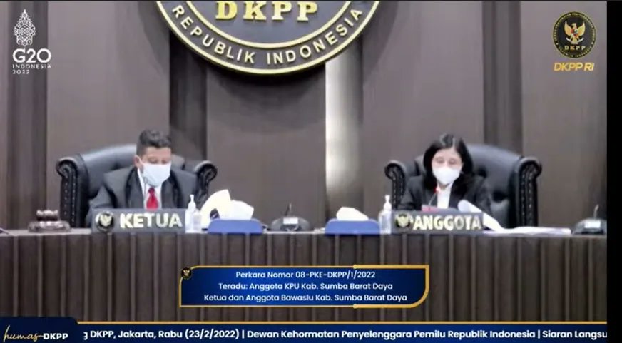 JdihKpuNtt's tweet photo. Hari ini, Rabu (23/2/2022) Subbagian Hukum KPU Provinsi NTT mengikuti sidang pembacaan putusan perkara dugaan pelanggaran kode etik penyelenggara pemilu KPU Kabupaten Sumba Barat Daya.
Selengkapnya di https://t.co/FgwKWHUtay
#KPUMelayani 
#KPUNTT 
#jdihkpuprovntt https://t.co/JrMaCwHPIR