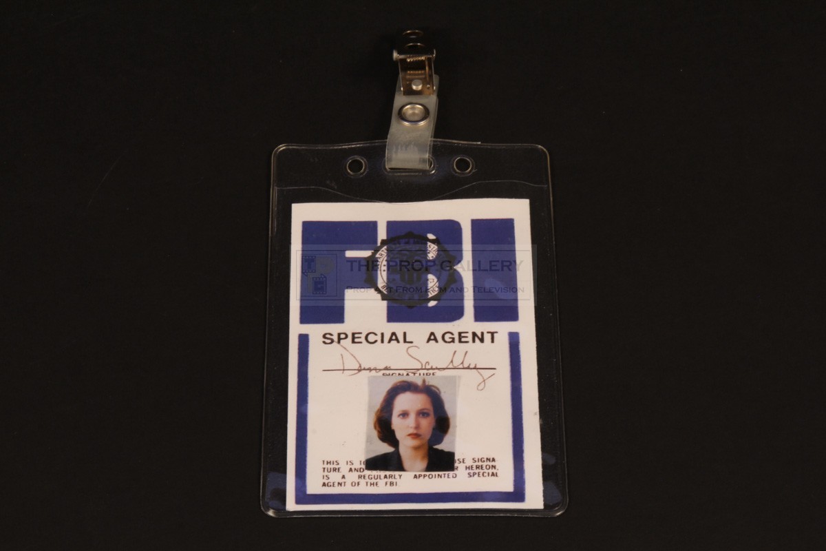 Happy birthday to Dana Scully born today on February 23th, 1964.. 