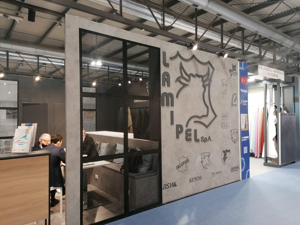 LeatherInsiders's tweet photo. Live from #Lineapelle - Day 2! International Leather Split Group is pleased to wait for you at Pad. 11P G28-H30. #leather #splitgroup #split #hide https://t.co/2grj4iVSlV