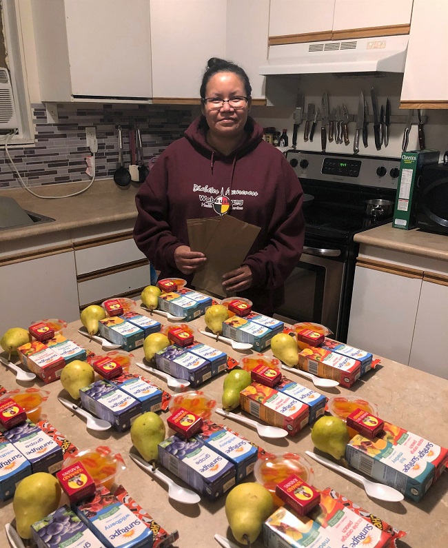 AnishNation's tweet photo. First Nation lunch program provides well-balanced meals for students in the North

Read the full story via Anishinabek News: https://t.co/VeEs8IbovR https://t.co/uJf3w2Op4T