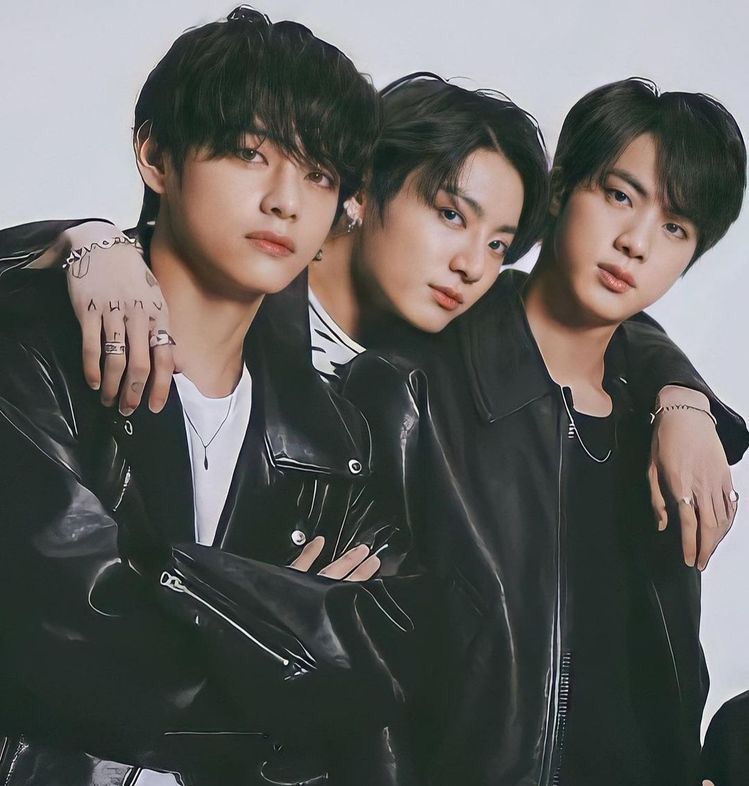 BTSDILFFEST's tweet photo. 🍀 Gotta give some If you wanna take | ongoing | 10.6k

➖pairing: jungkook, seokjin &amp; taehyung;
➖tags: DILF kim seokjin, polyamory, rivals with benefits, jeon jungkook-centric, aged-up character(s) and more;
✅no archive warnings apply.

🔗https://t.co/kgNA28j2SQ https://t.co/BwRaEl8ga4