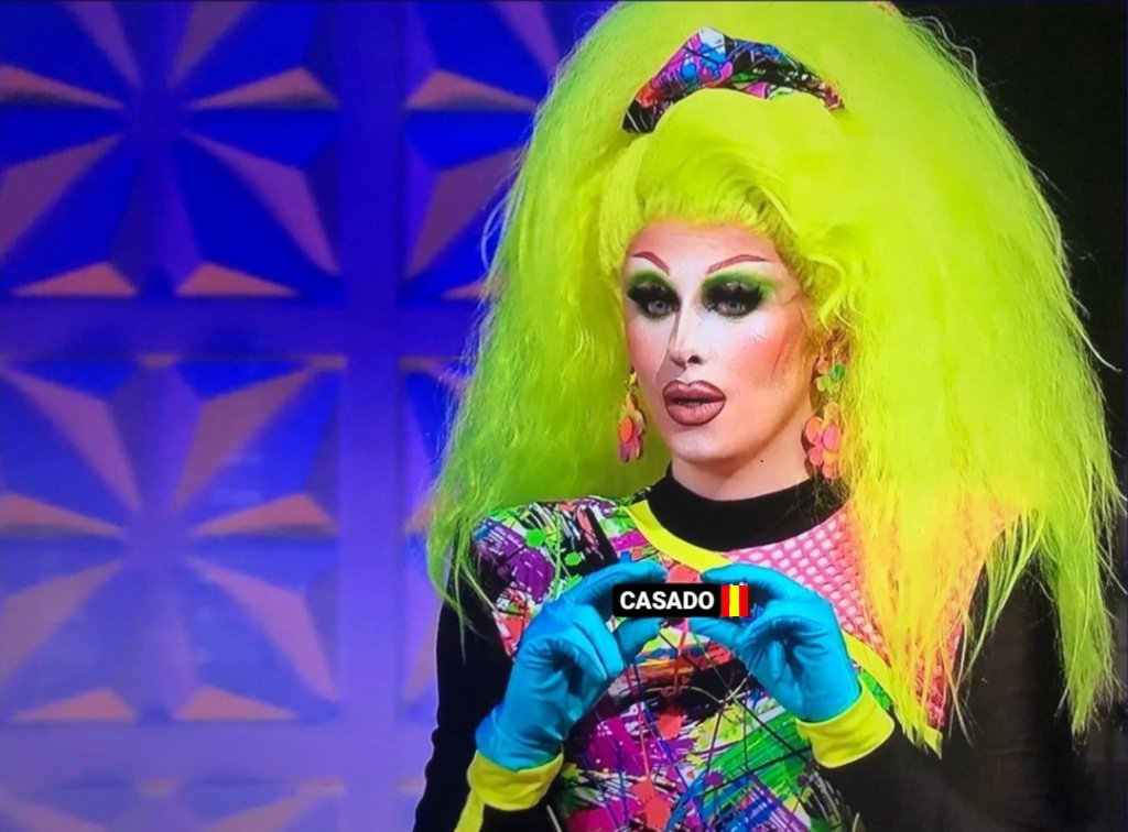 JavierFer21's tweet photo. Me he perdido este capitulo del PP y Pablo Casado.  #DragRaceUK https://t.co/Wcdt2K5sul