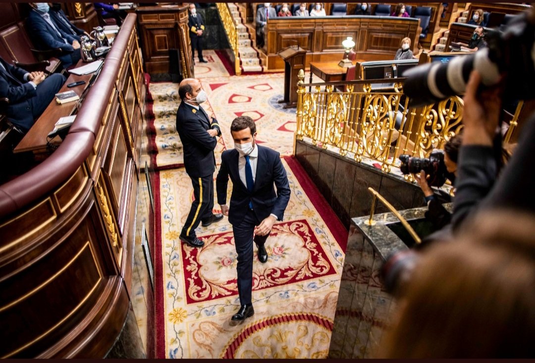 JavierFer21's tweet photo. Me he perdido este capitulo del PP y Pablo Casado.  #DragRaceUK https://t.co/Wcdt2K5sul