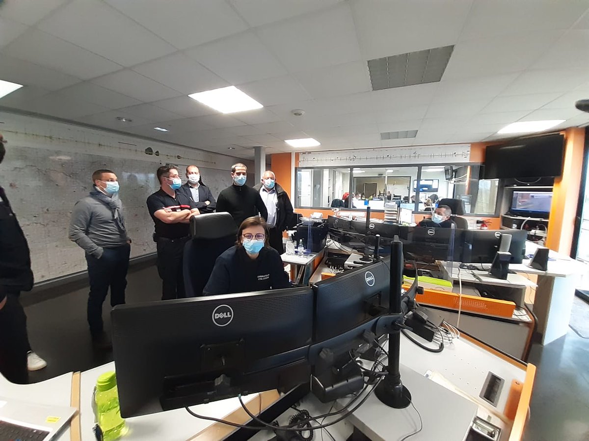 ANSC_Fr's tweet photo. Nouvelle étude préalable au déploiement de #NexSIS18_112 au #SDIS61 avec découverte du centre d'appels commun avec #Samu61 en présence du @DDSIS61 pour des échanges fructueux et une vision d'avenir. https://t.co/E8Yafwrhhm