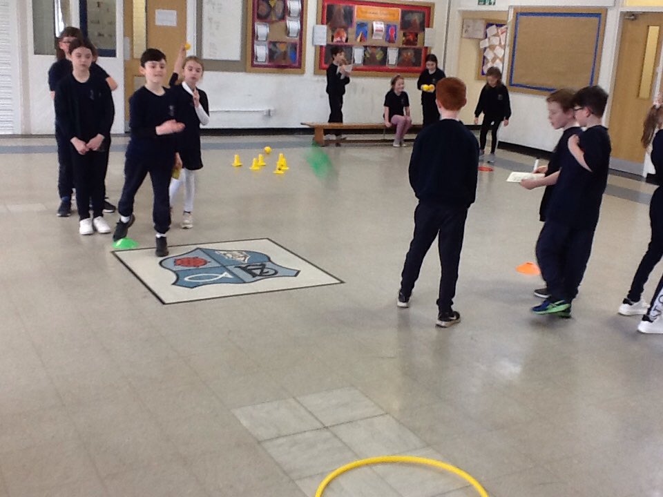 Class10JR1's tweet photo. Our first target games lesson #PE @StAnnesOrmskirk https://t.co/AvOFqpb6kI