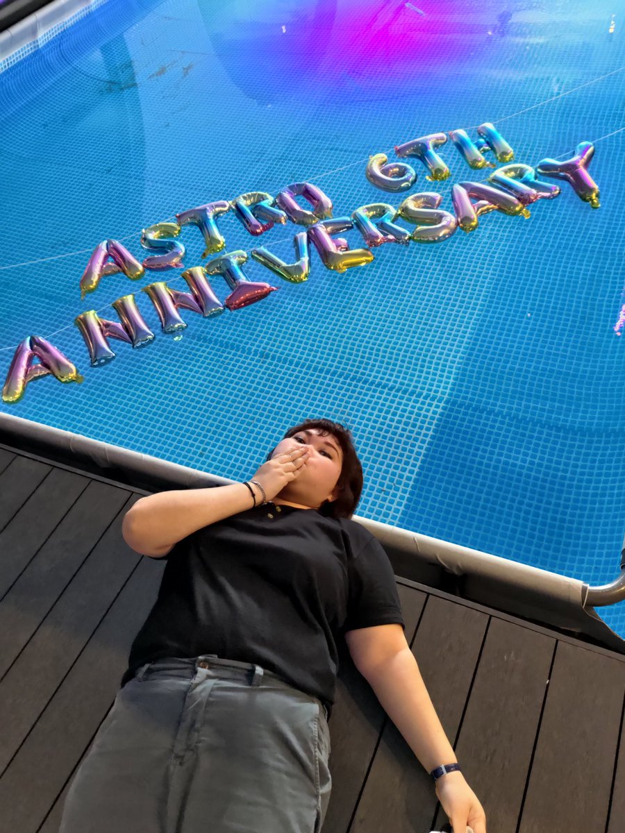 JaO_JSK's tweet photo. ไปคาเฟ่ครบรอบปีที่ 6 ของ Astro มาสองวันเพิ่งจะได้ใช้แท็ก😂
ป.ล. ขอบคุณช่างภาพ @nidnoiiii
ด้วยนะค้าบ😘
#ASTRO6th
#อาสโทร6ขวบ https://t.co/keQwnQEzpQ