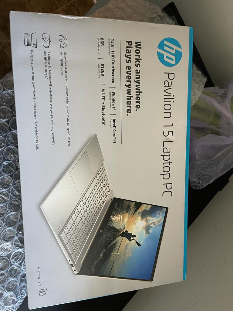 HuntellaDotNet's tweet photo. when the item was still in U.S intact vs when it arrived LOS NG.
.
#ElectionHaveConsequences indeed they say.
.
una help me damage the box.
If they were used devices without box that is how @CustomsNG will give the laptop a big scar or scratch and damage the screen of the device. https://t.co/vps0MSLrcL