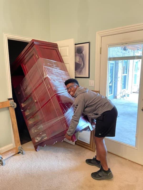 firststepmoving's tweet photo. Our First Step Moving team were hard at work this past weekend all throughout the North Texas area! Always remember FSM for your moving needs 🏡🚚📦       #womanownedbusiness #firststepmoving #teamwork #frisco #prosper #celina #gunter #dfw #supportlocal https://t.co/L8zg7Ui0S8