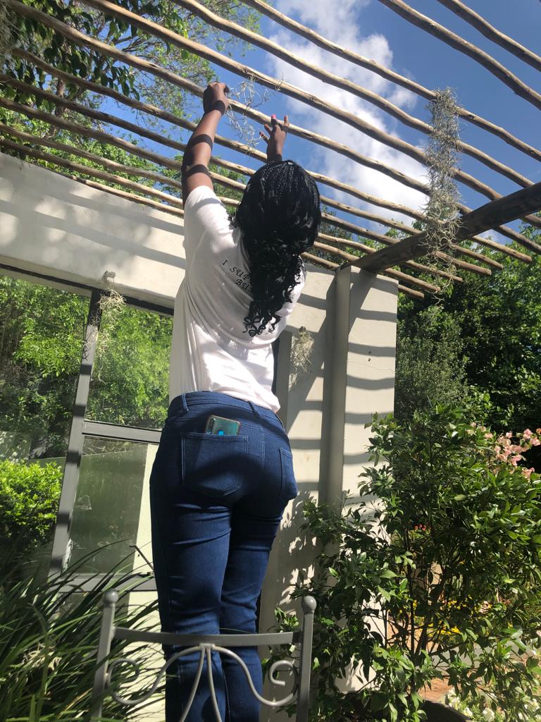 ChangeAgentSA's tweet photo. I’m nominating @lesego_seloane_ for her innovative work @RonewaCreations what a privilege it is to see your journey unfold! Visit https://t.co/HHcPxZEsLl to nominate a women-owned business to win their share of R1 million from @Momentum_za today! #AdviceForSuccess #Budget2022 https://t.co/7p076saCY3