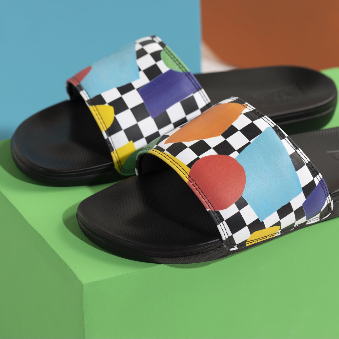 Inspirada pela expressão da cultura e criatividade, a coleção Carnaval celebra a energia brasileira 🇧🇷
Disponível em revendedores autorizados, nas Vans Stores e em vans.com.br