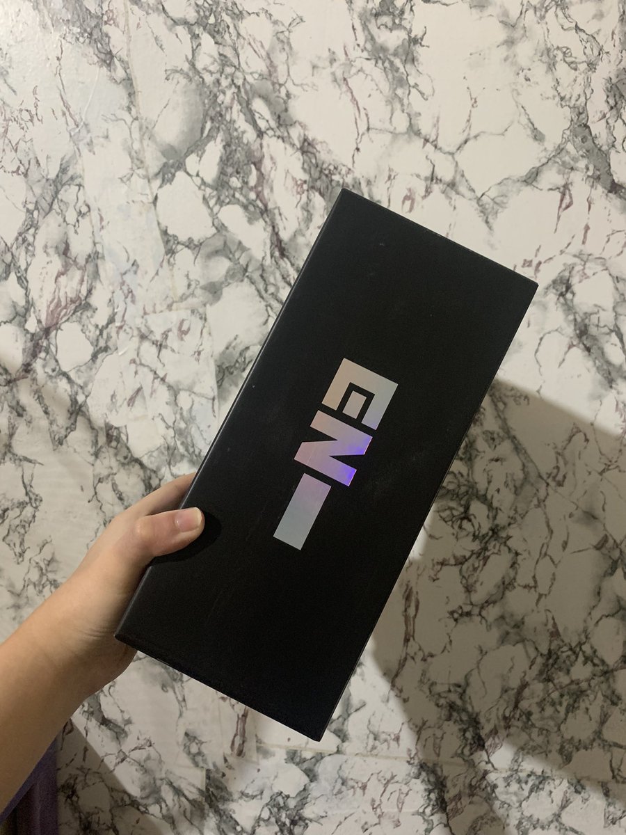 clicktocartph's tweet photo. #CLICKTOCART — onhands !
 
✶ enhypen lightstick unsealed 

₱999 php ! 
dop: 1 week rev 
onhand, never been used 
mop: gcash &amp; palawan 
mod: shopee co, ggx, jnt 

comment mine + en - LS https://t.co/tADG7obVOF