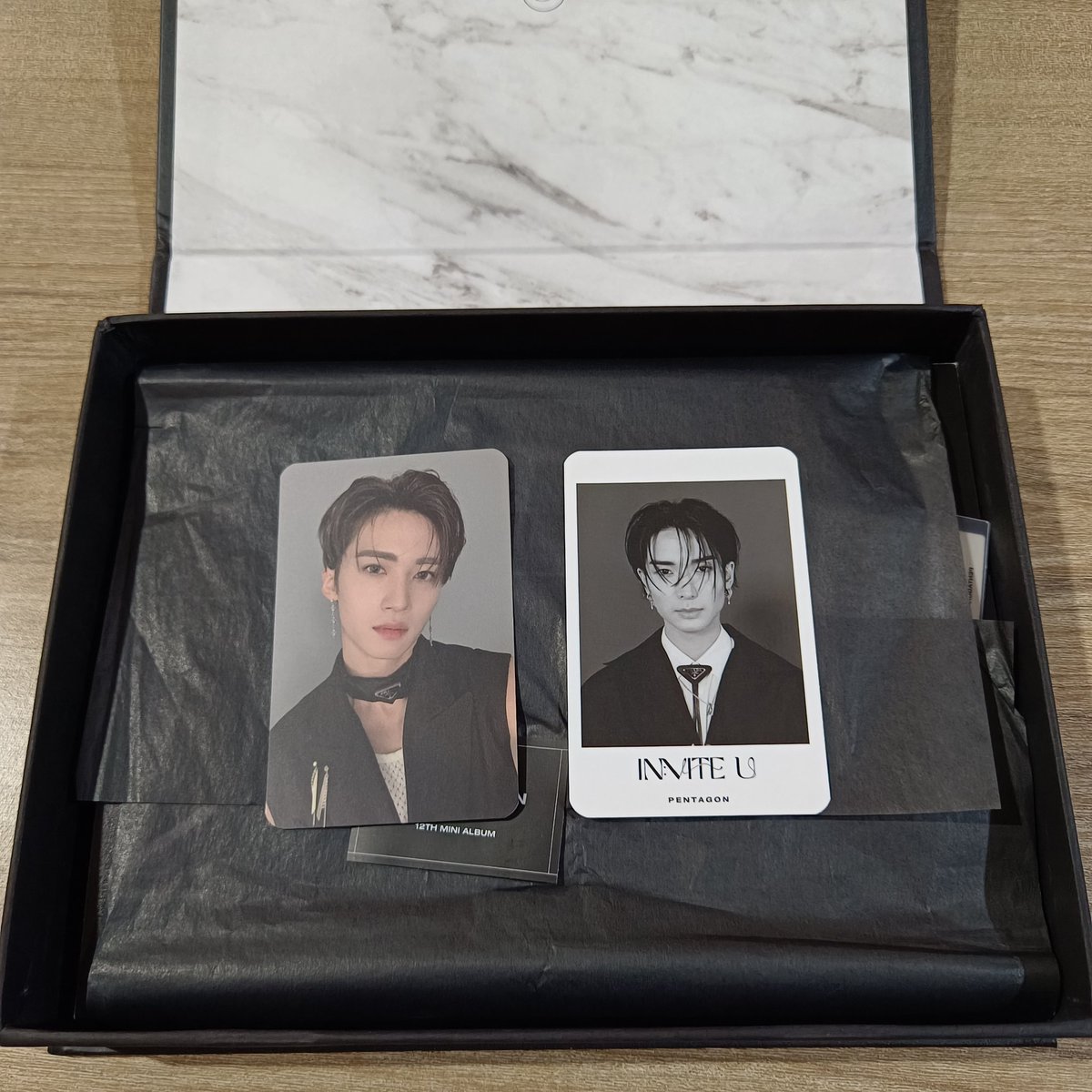 blckrse79's tweet photo. [HELP RT] WTS 🇲🇾

Unsealed Nouveau Album 🤍
RM45 incl postage~

*folded poster can choose either Shinwon or Jinho
*I'll included big folded poster too

Help RT ☺️ #pasarpentagon @pentagon__MY @PasarPentagon @one_dul_set @splashgo_ https://t.co/jaCU9hiUkf