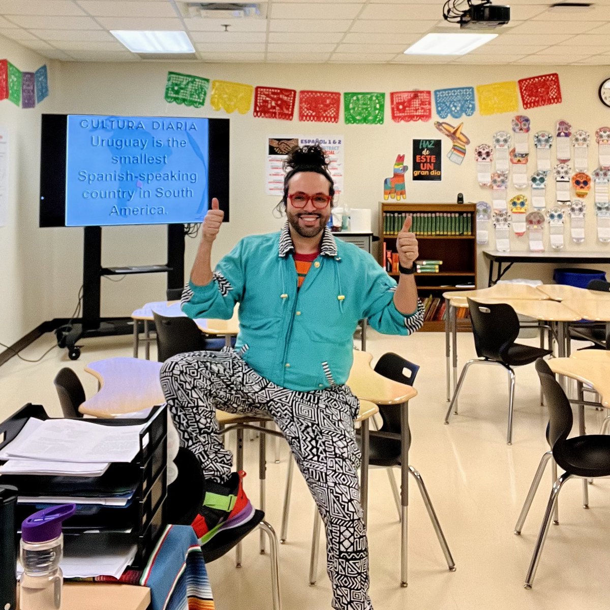 ✨ Feeling my 80’s fantasy this chilly #WaybackWednesday 🙌🏼 ¡Feliz miércoles! #cardwellprep #myirvingisd