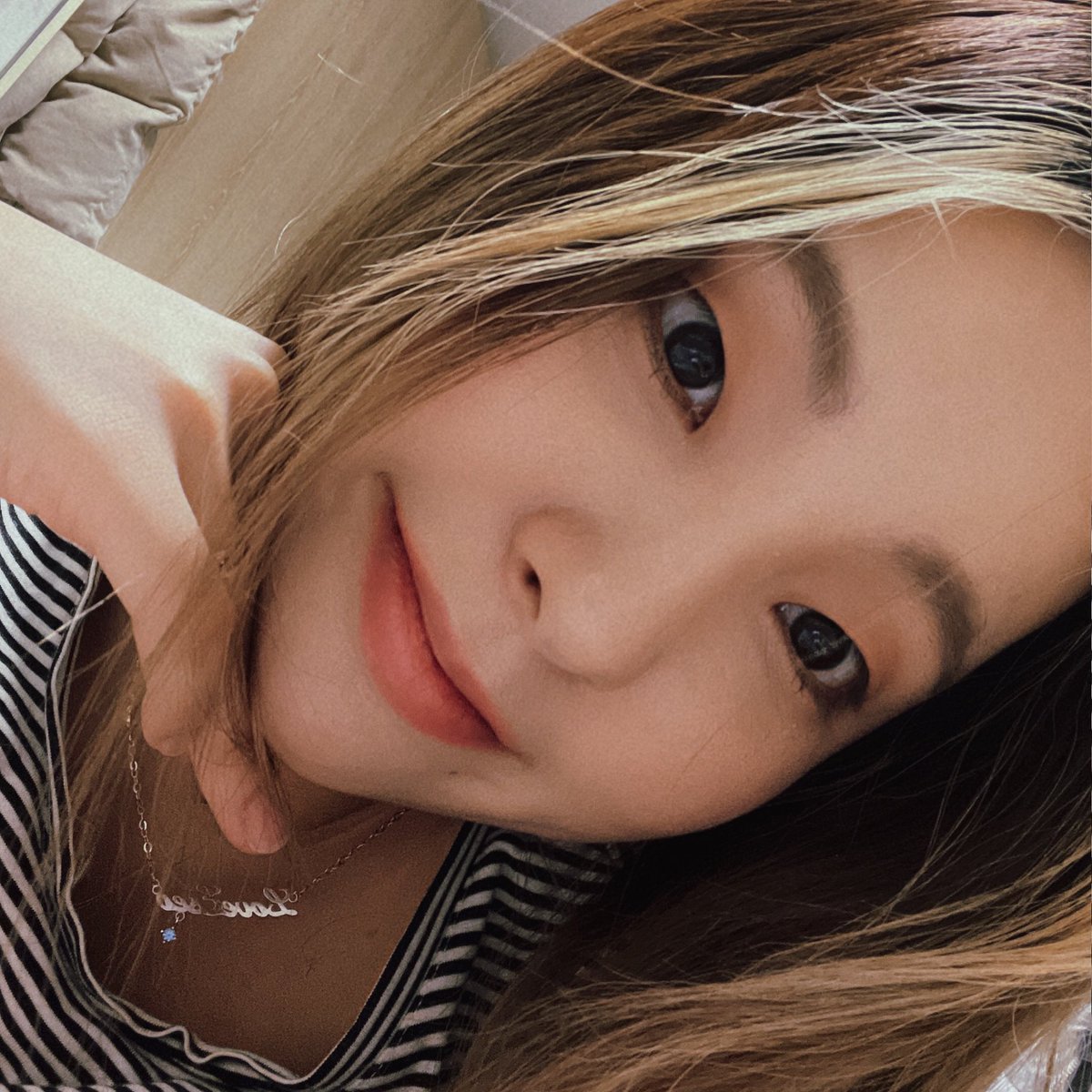 LUNARSOLAR_'s tweet photo. [#이서]

오늘도 베이비들 덕분에 힘을 냈지 🍀
우리 이쁜이들 🦦🍀
서랑한다아아아 🍀💛

#루나솔라 #LUNARSOLAR #ESEO #서랑둥이현져니 https://t.co/8WztTRm17o