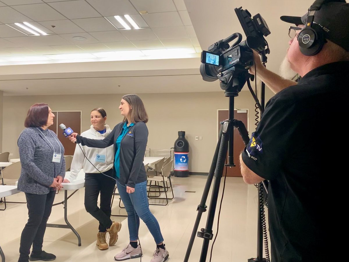 RivcoCoC's tweet photo. RivCo PIO Brooke Federico interviews @SupKarenSpiegel and Housing &amp; Worforce Solutions Director Heidi Marshall before heading out to the Point-in-Time Count in #Corona. 
@RivCoBrooke 
@RivCoTV 
#RivCoNow https://t.co/VrDdTUdVbw