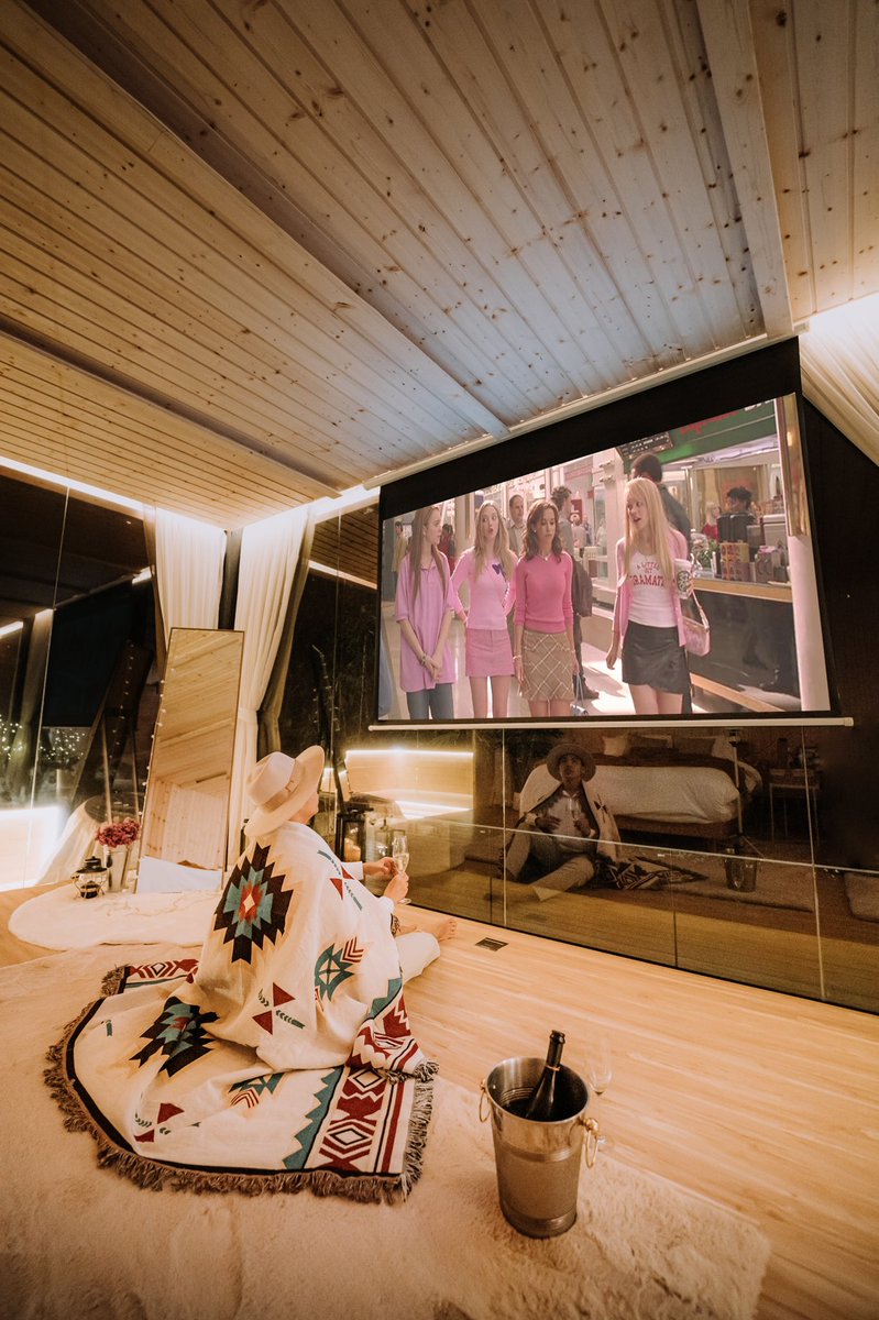 #ที่พักเปิดใหม่ สุดหรูกลางป่า บรรยากาศดีพักผ่อนท่ามกลางธรรมชาติ รูปสุดปัง
Kissing star glamping ใครมาเชียงใหม่บอกเลยว่ามุมถ่ายรูปปังแบบห้ามพลาด!!

ติดตามอิทได้อีกช่องทางที่ 
Instagram : instagram.com/tchob_tchob 

#เชียงใหม่