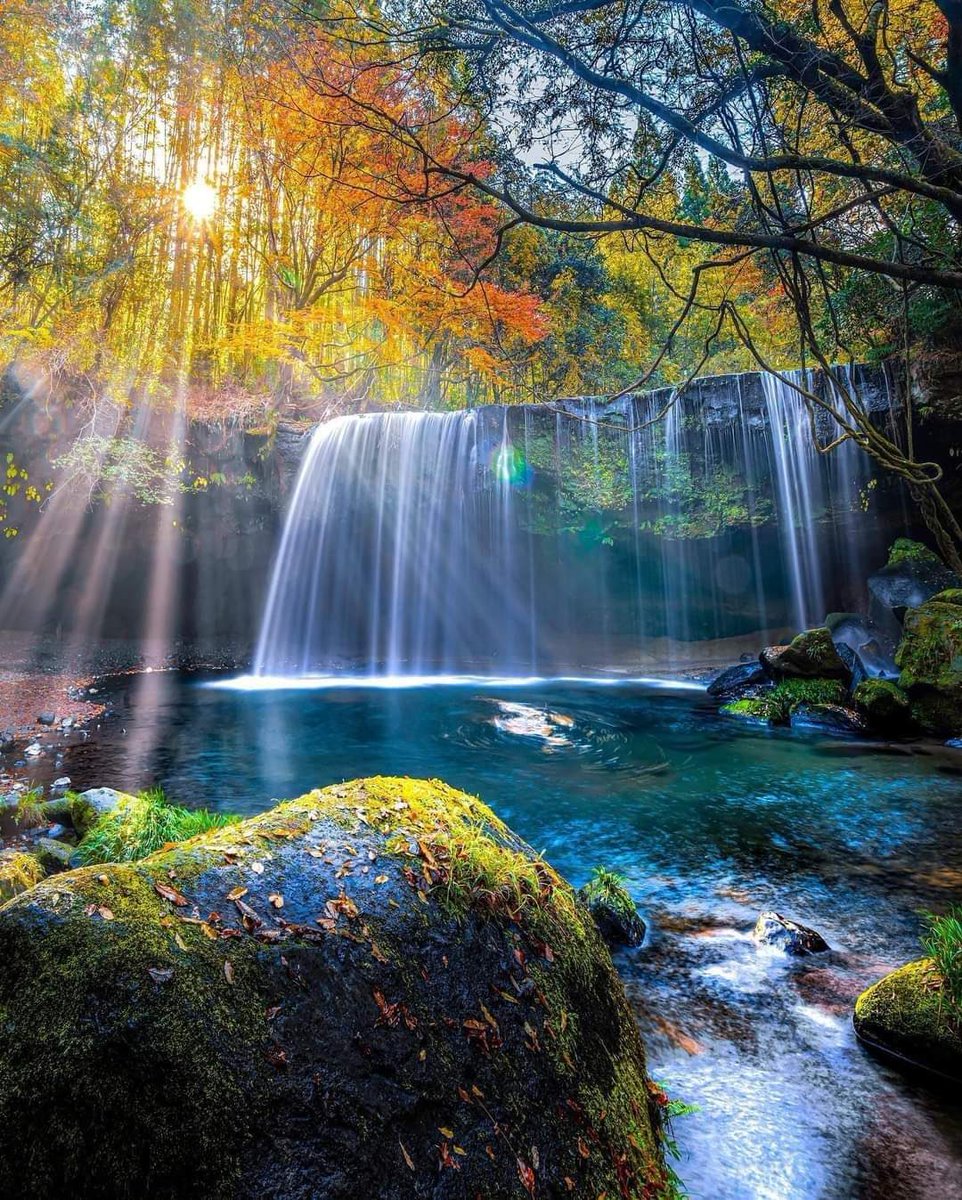 Nabega Falls,Japan 🇯🇵
📸: astrailor_jp
#NaturePhotography