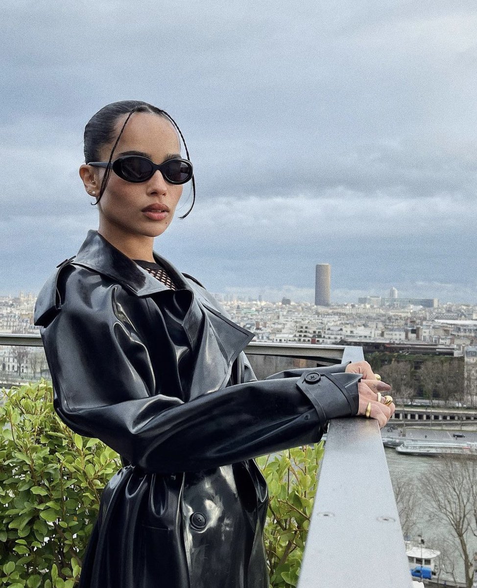 NylonMag's tweet photo. it’s Zoë in Paris now

[via @ZoeKravitz on Instagram] https://t.co/gW6RgXjnR8