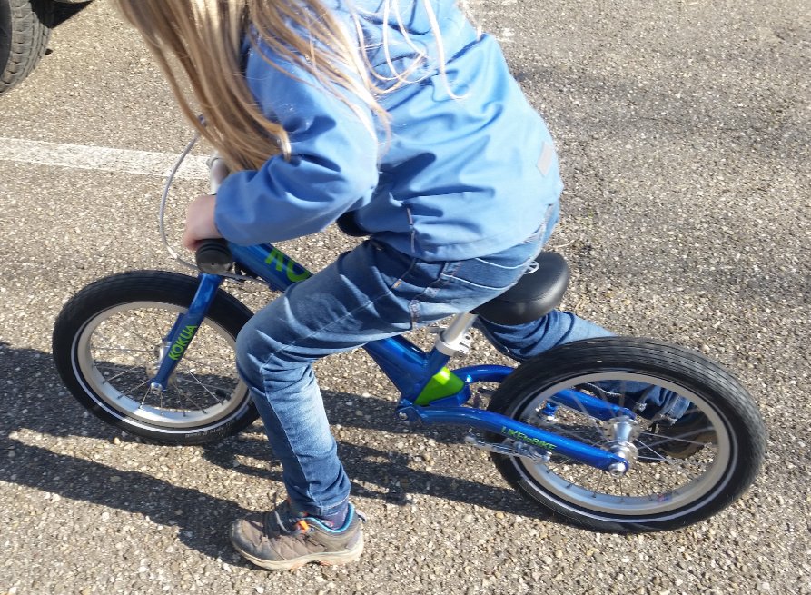rad_mit_baby's tweet photo. Morgen um 16h starten wir wieder mit unserem monatlichen #Proberadeln und anschließendem Verleih, wie immer in #Heidelberg-Bergheim. 🎉🚴♀️🚴♂️🚲👩👩👧👦👨👦👨👩👧👧👪
Auch Kurzentschlossene willkommen, meldet euch am besten kurz an unter https://t.co/kgw8NyRk2Q.
Mit dabei einige Neuzugänge ⬇️ https://t.co/fwHyhhVABf