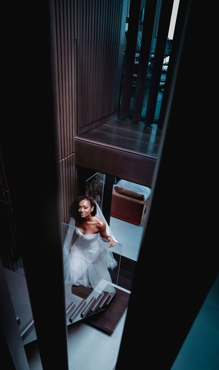 Would you love to get married at home? Hit the link to see how you can achieve a luxury wedding look in your home. 🖤✨

thecelebrantdirectory.com/styling-a-luxu…

#TheCelebrantDirectory #HomeWedding #LuxuryHomeWedding