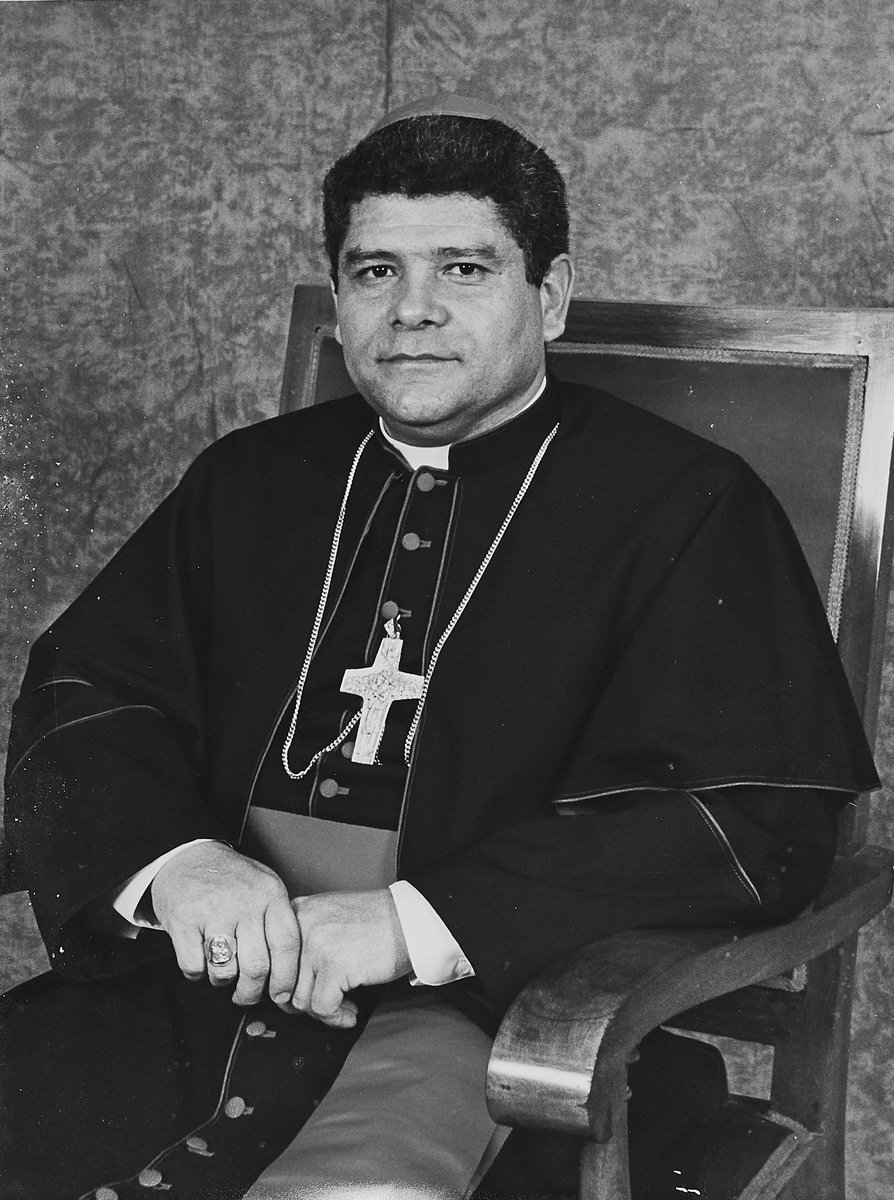 PepeSabatino's tweet photo. HA PARTIDO AL ENCUENTRO DEL SEÑOR MONSEÑOR RAMÓN JOSÉ VILORIA PINZON (1959-2022). Nombrado Obispo del puerto el 5-12-03. El Santo Padre aceptó su renuncia al gobierno de la Diócesis el 13 de marzo de 2010. Lo recordaremos con mucho respeto y gran cariño… Hasta siempre, Monseñor. https://t.co/c0w4fqJc3u