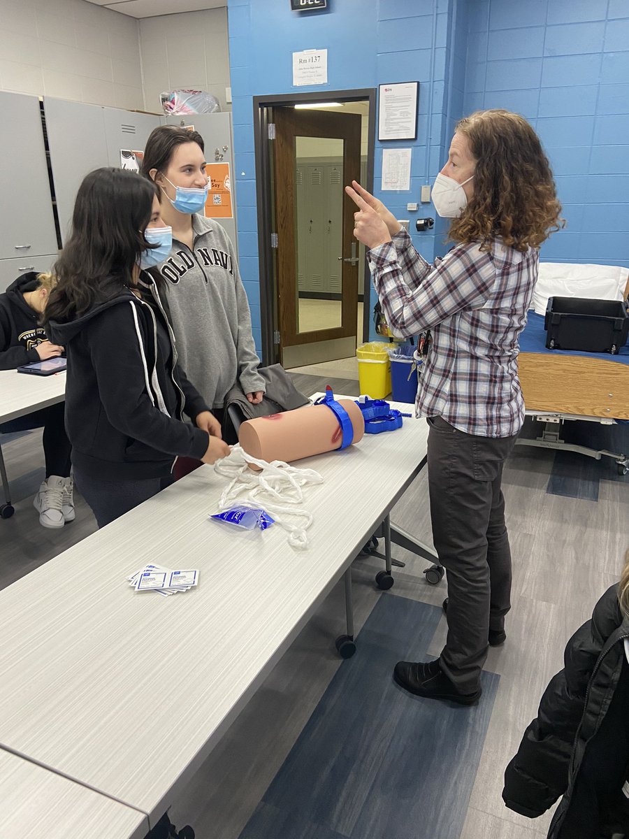 ScrubsClubJHHS's tweet photo. First Stop The Bleed Training Session was a success. ✅
@HerseyHuskies @District214 https://t.co/K1LA9CuFeA