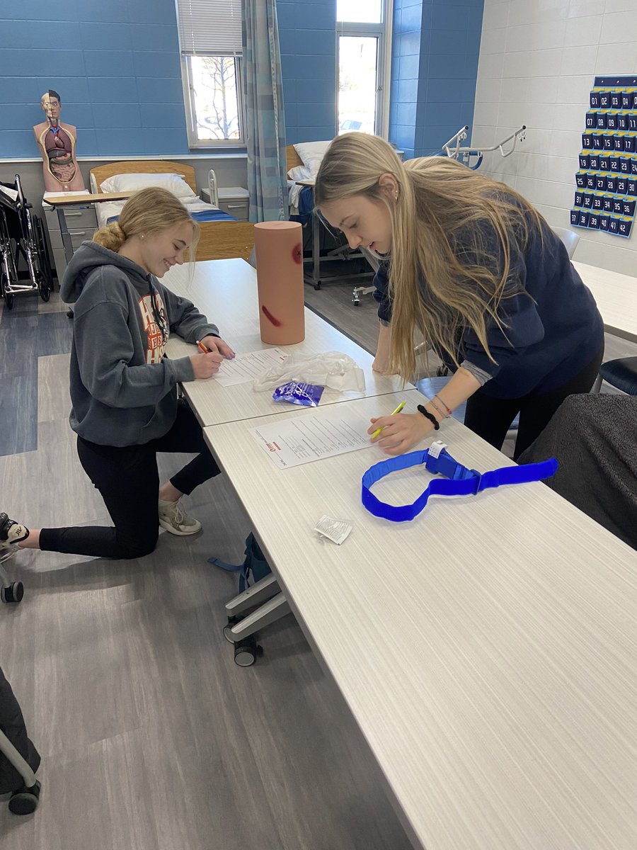 ScrubsClubJHHS's tweet photo. First Stop The Bleed Training Session was a success. ✅
@HerseyHuskies @District214 https://t.co/K1LA9CuFeA