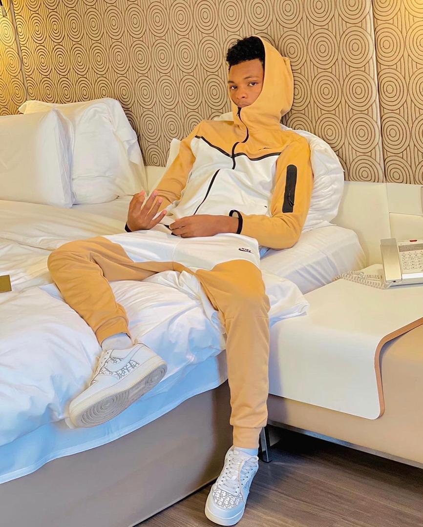 MohamedWiiz's tweet photo. @KaayMadiayela
 Ensemble Nike Tek 
💰:25000f 
@MamadouJohn1 @Mr_lamine_6c
@Mowiizard  @salihateBihhh @Coumbah_GS @Nabyleu  @MbkNdiaye  @salihateBihhh @Papa_2Du @atoumanee @djibril_otaku  @AbyMbaye13 @ya_Ahmedd @dimpled_miss @MamiDia5 @AngelinoPapis @Awa_mouAbabacar @AbyMbaye13 https://t.co/Ure40Oq6QT