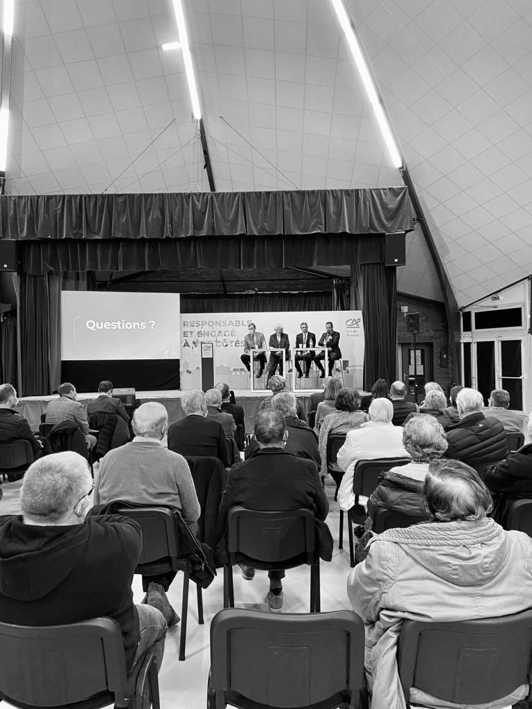 Prigent_Sarah_'s tweet photo. #AssembléeGénérale d’Estrées-Saint-Denis du @CA_IDF . Des échanges enrichissants autour du territoire, du mécénat, … Avec le témoignage salué et applaudi de Tanguy, jeune triathlète et cycliste de l’Académie des Jeunes Sportifs. https://t.co/iHG0zWHOOu