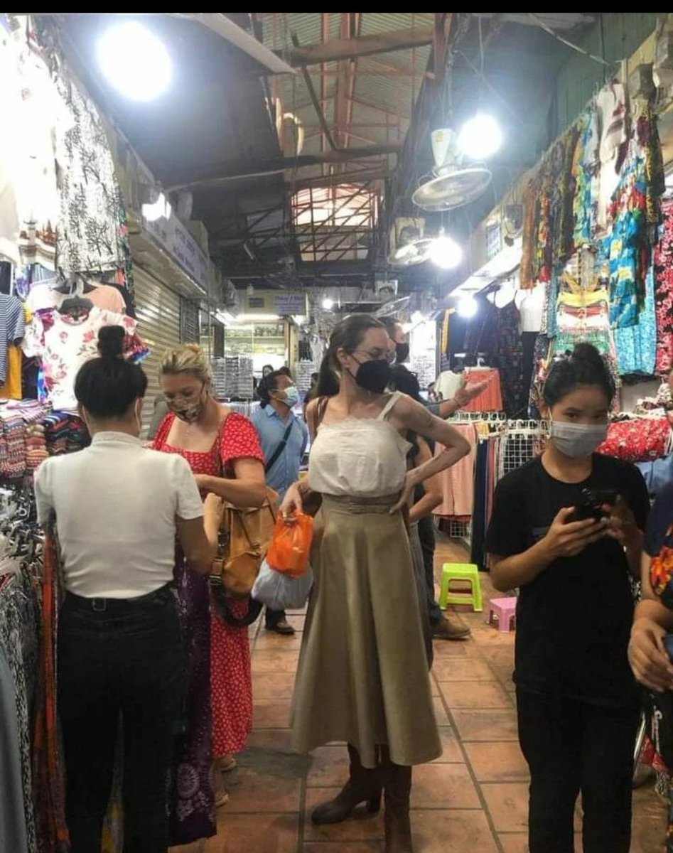 Angelina in Divisoria 😂