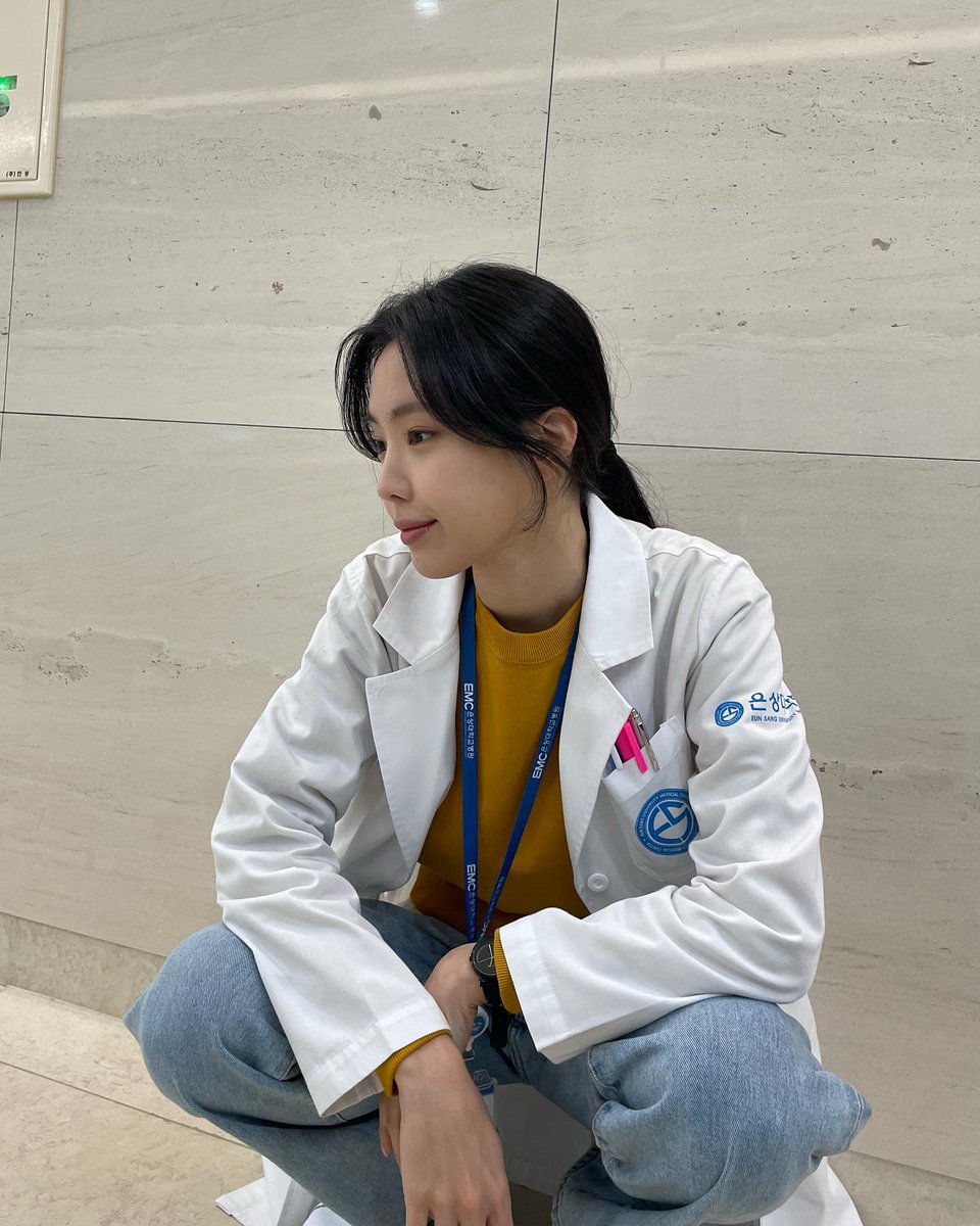 AllForNaeun's tweet photo. 220223 #Naeun Instagram Update #손나은 #나은 
https://t.co/y8Ou6BABKO

Goodbye Oh Crystal ✨ https://t.co/CkOaqhn9gD