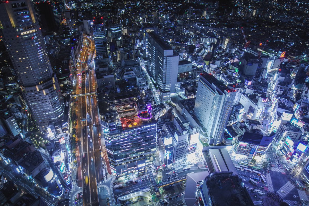 ezakispoon's tweet photo. 渋谷の夜🌃

#東京
#渋谷スカイ
#渋谷SKY
#夜景
#NightPhotography 
#ファインダー超しの私の世界 
#写真で伝える私の世界 
#写真好きな人と繋がりたい https://t.co/LdfN6rxhT5