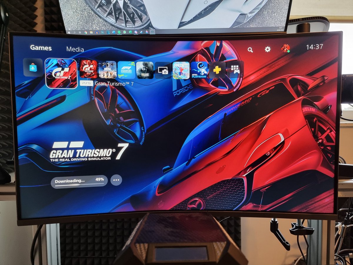 EVERYBODY STAY CALM. ITS HAPPENING