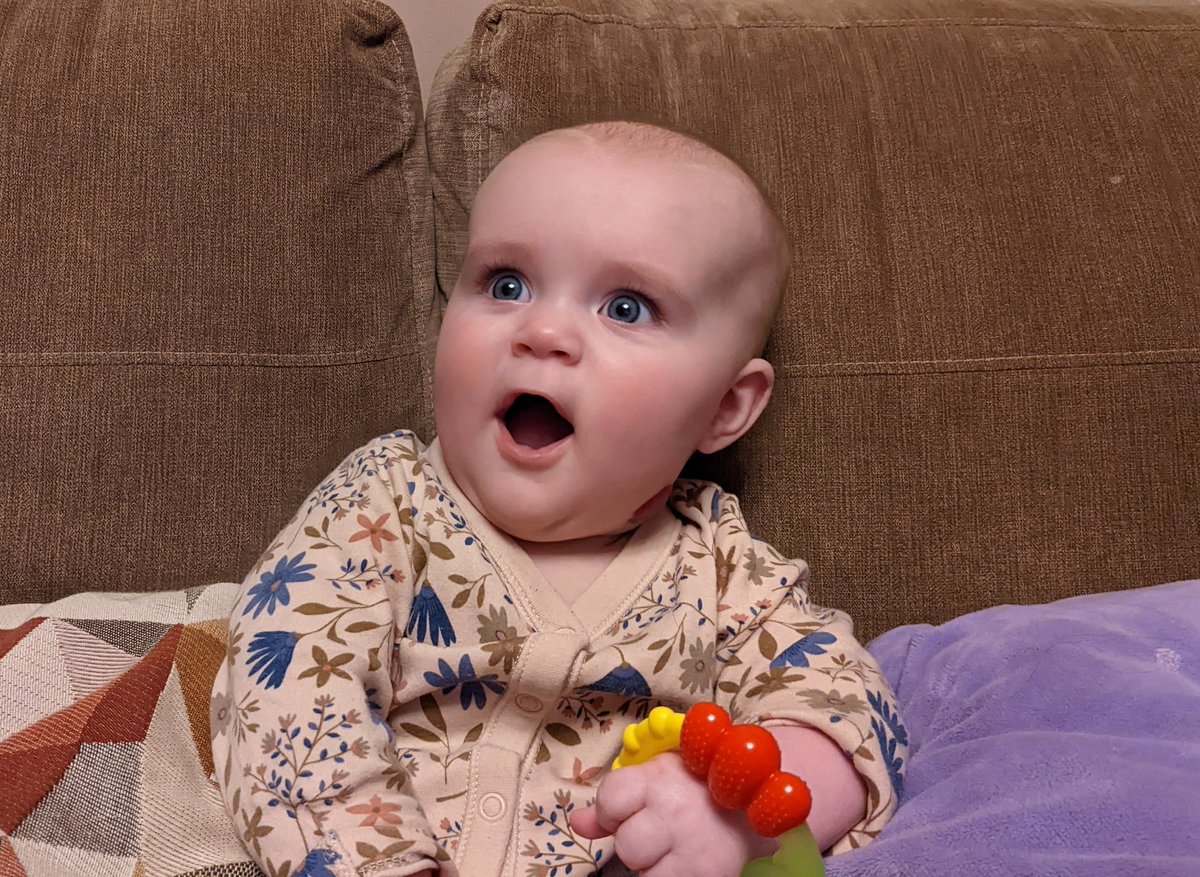 BiggsyTV's tweet photo. It's Wednesday already! That makes me this excited 👇 https://t.co/D3LNYkNWfA